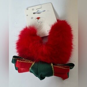 🛍️Any 5 items for $15 🛍️ fuzzy traditional Christmas colors scrunchie with bell